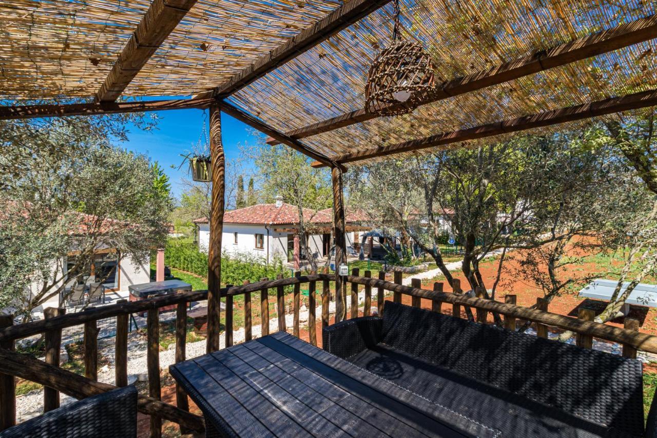 Apartmani Noa I Natali Kaldanija Экстерьер фото