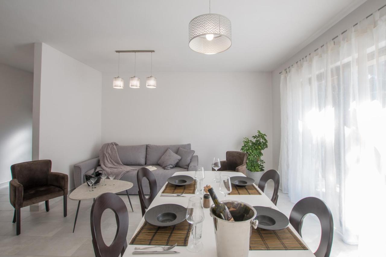 Apartmani Noa I Natali Kaldanija Экстерьер фото
