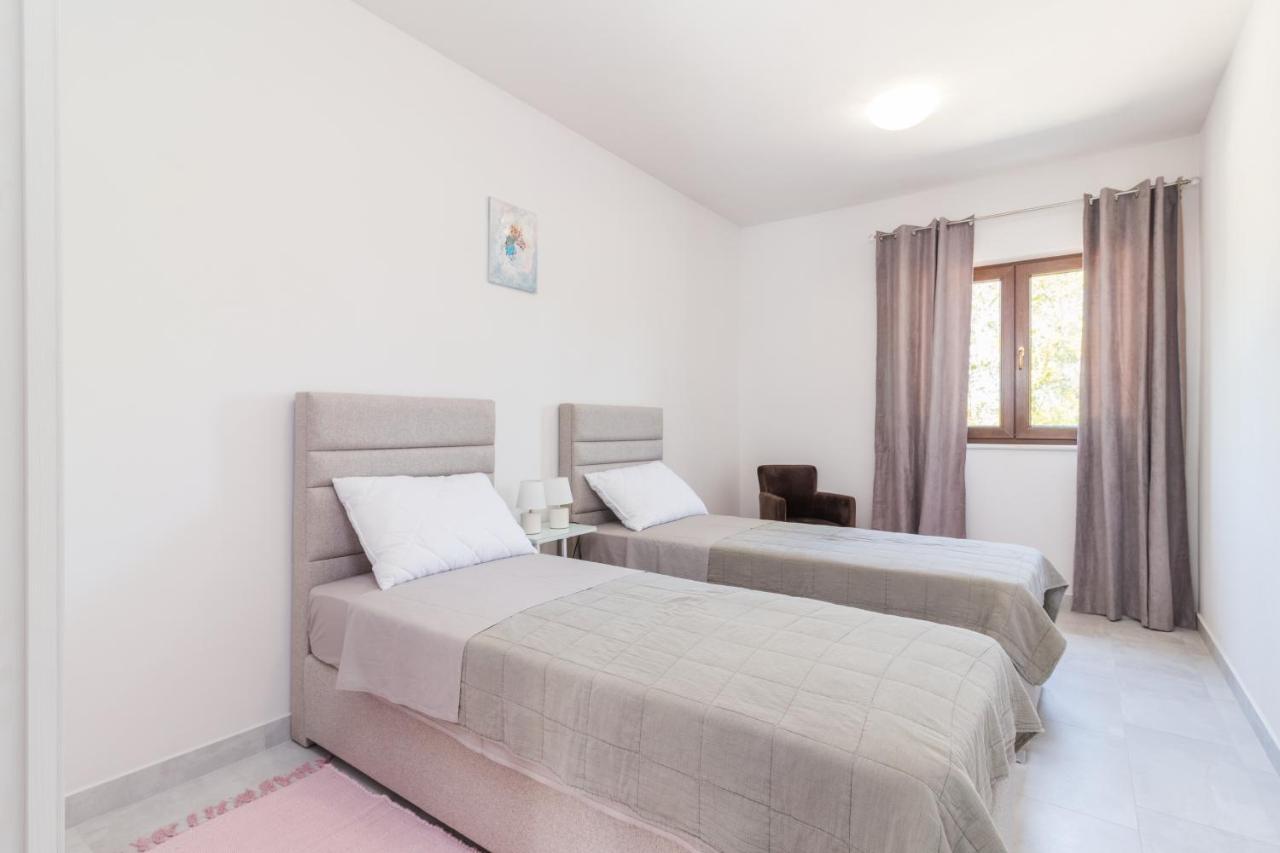 Apartmani Noa I Natali Kaldanija Экстерьер фото