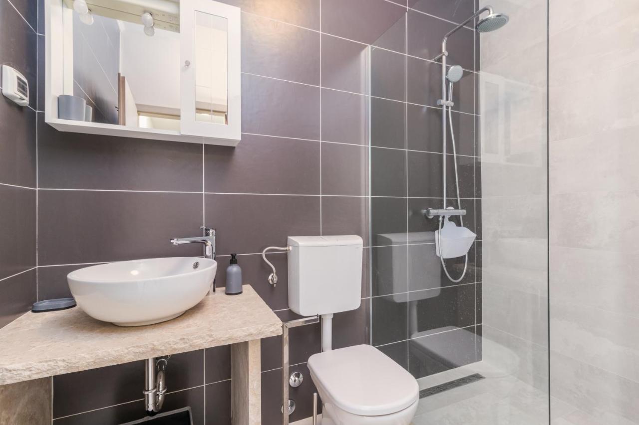 Apartmani Noa I Natali Kaldanija Экстерьер фото