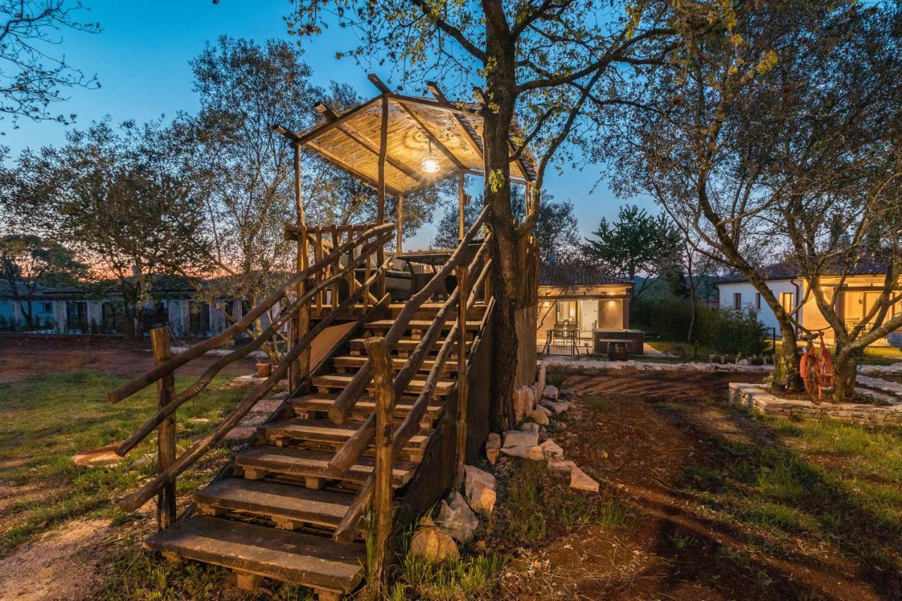 Apartmani Noa I Natali Kaldanija Экстерьер фото