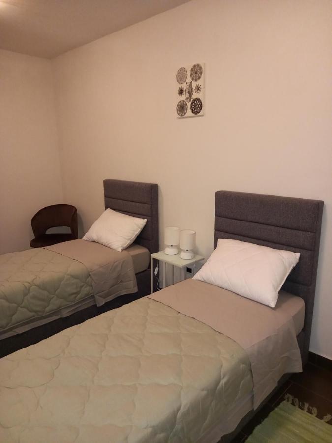 Apartmani Noa I Natali Kaldanija Экстерьер фото