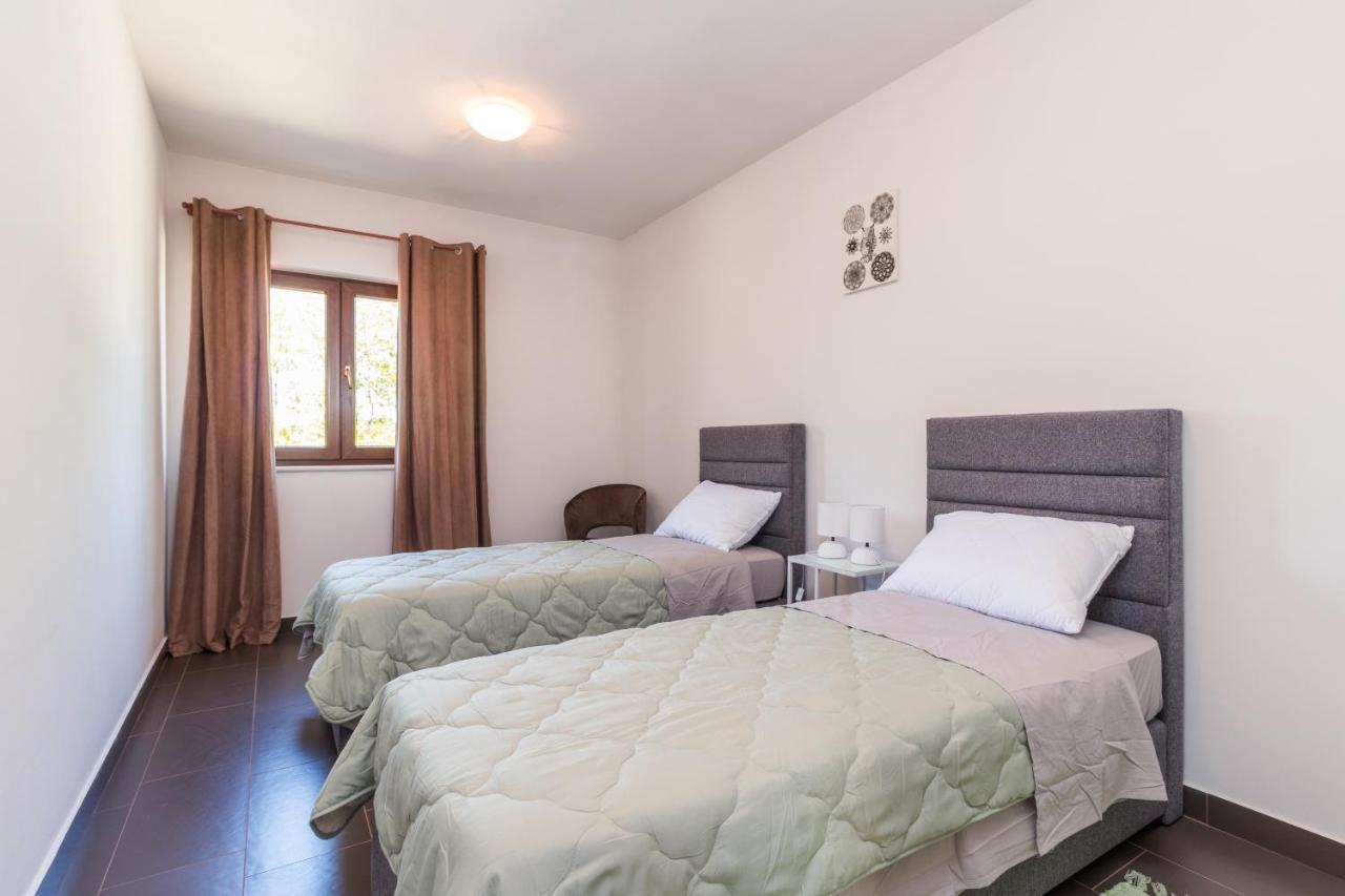 Apartmani Noa I Natali Kaldanija Экстерьер фото